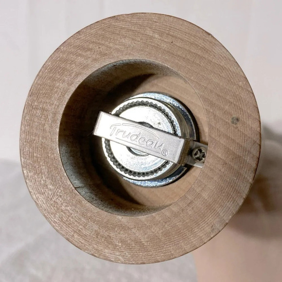 Vintage Trudeau 16” Blonde Wood Pepper Grinder Pepper Mill - Picture 12 of 14